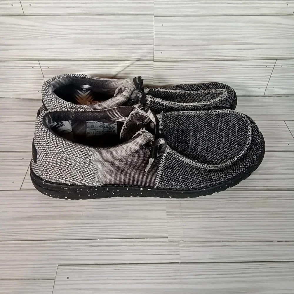 Hey dude wally tri Sox fans black n silver men's shoes size 12